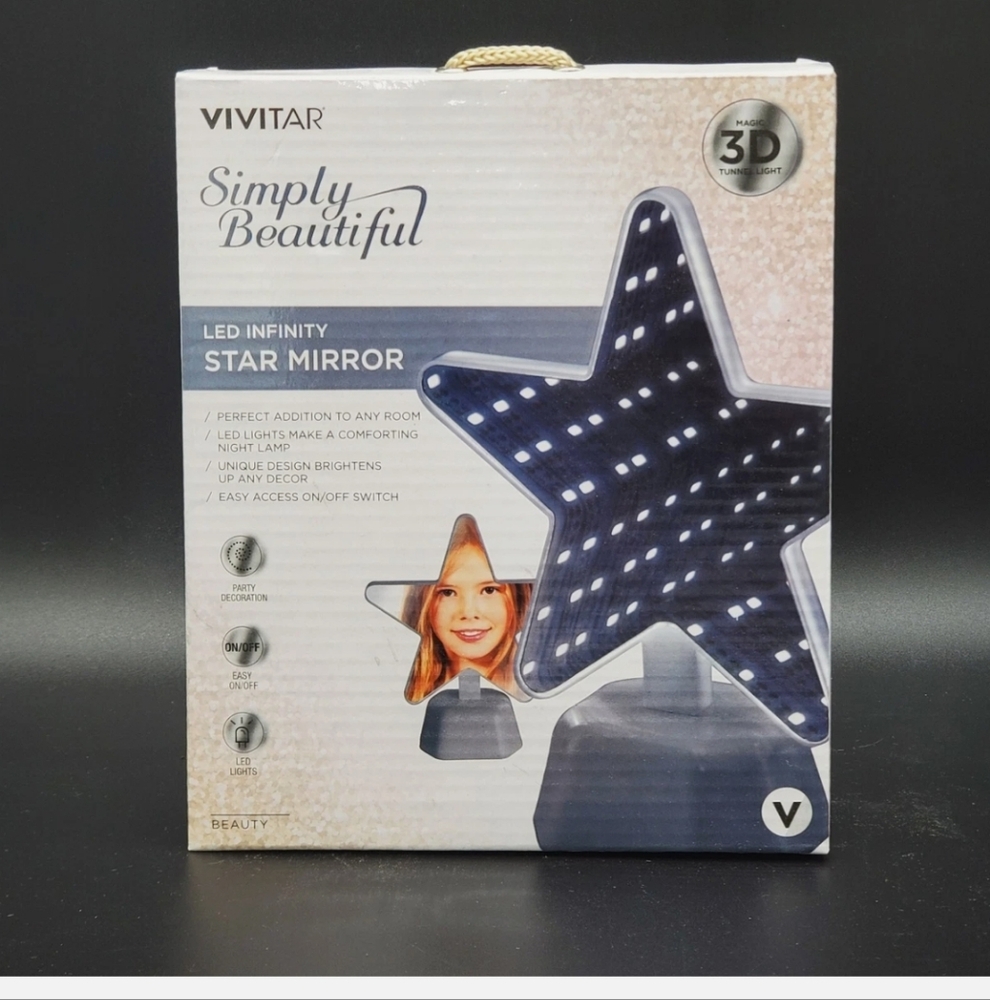 Star-Shaped Mirror Accent